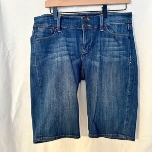 The Flirt Women's Denim Short Size 6 Old Navy
